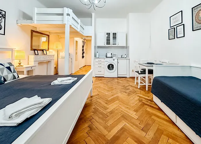 Elso Center * Praag